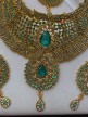 Parure Indienne Dorée avec Strass Bleu Ciel – Collier, Boucles d'Oreilles et Tikka Élégants